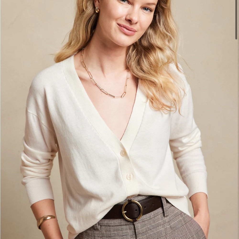 Banana Republic Forever cardigan white size medium NWT